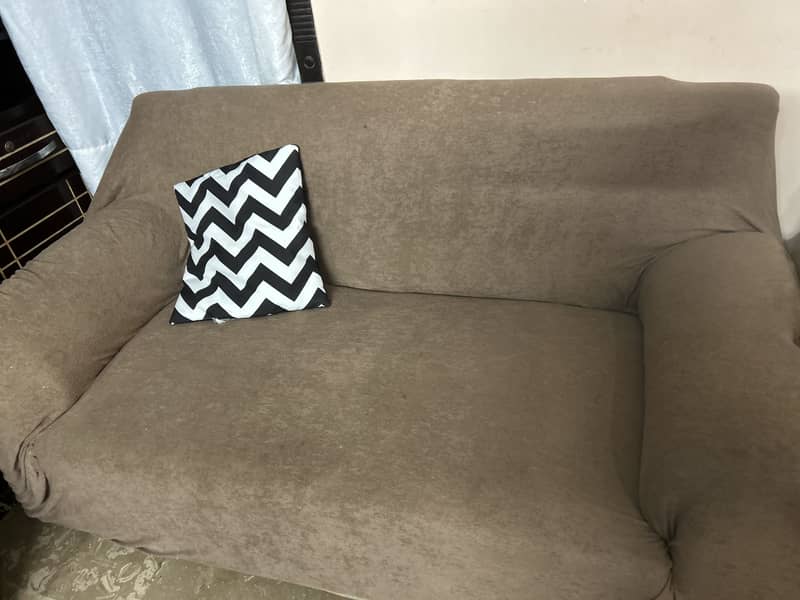 Sofa 3+2+1 barely used 1