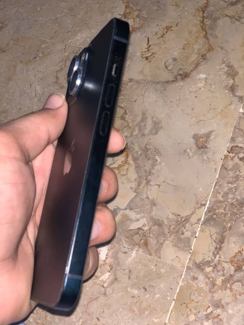 Apple iPhone 14 1