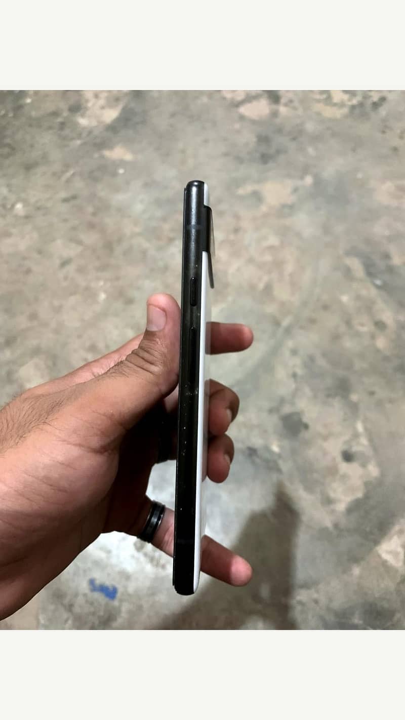 Google Pixel 6a 4