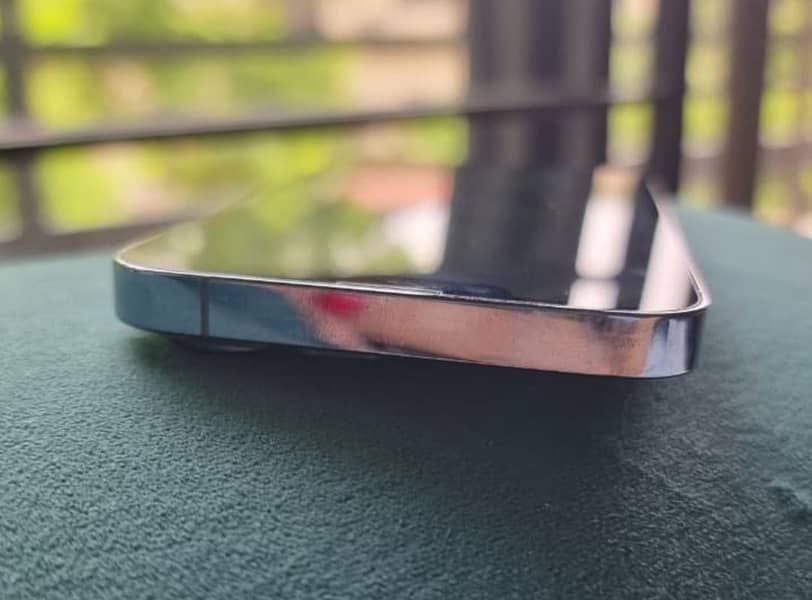 Apple iPhone 13 Pro 6