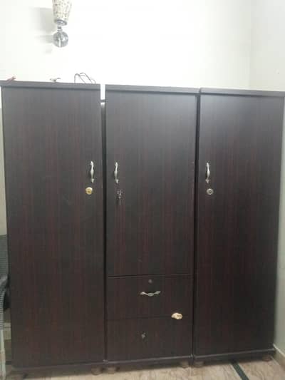 3 door wooden wardrobe