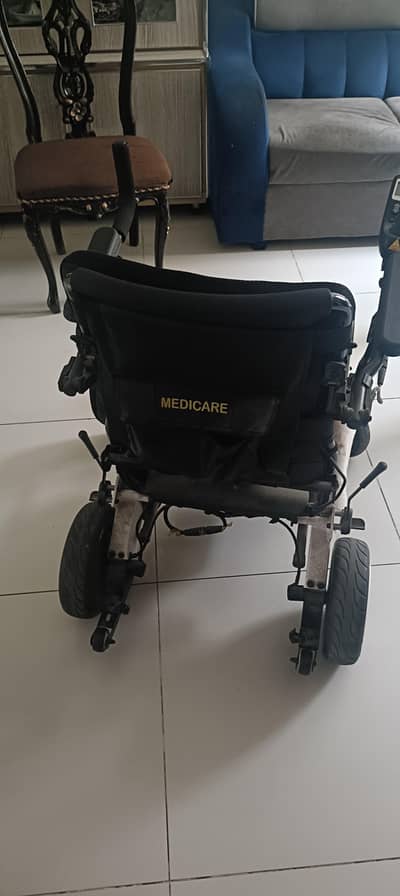 electric wheelchair