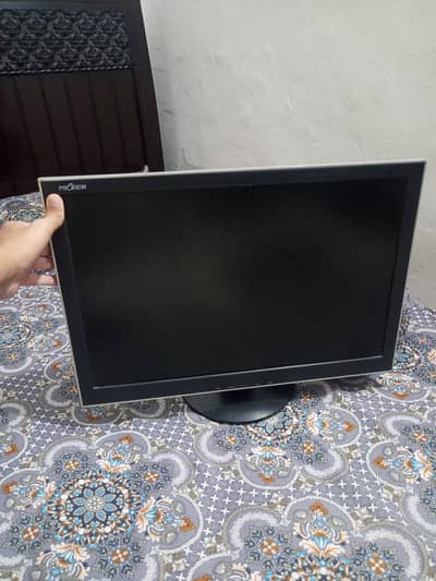 24 inch computer LCD minor line In screen otherwise all ok
