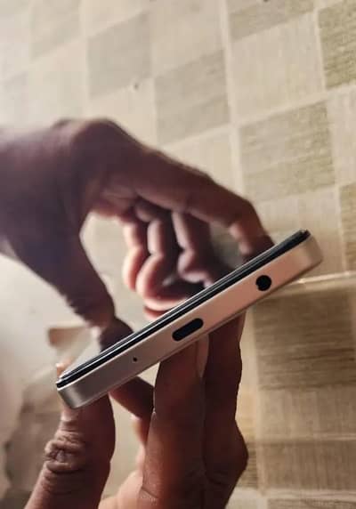 Vivo Y05 Platinum colour for sell
