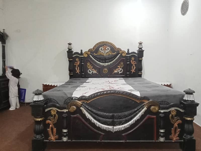 King Size Bed 5