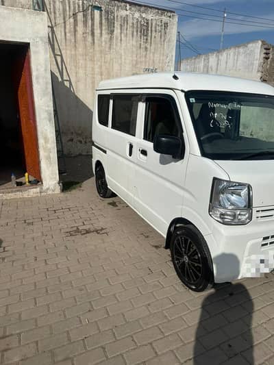 Suzuki Every 2023
