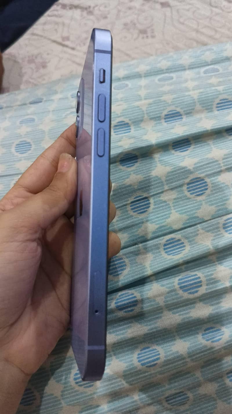 Apple iPhone 12 0