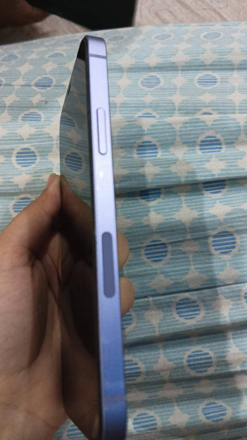 Apple iPhone 12 2