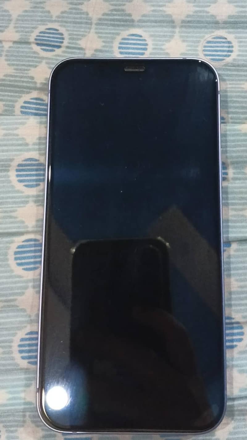 Apple iPhone 12 3