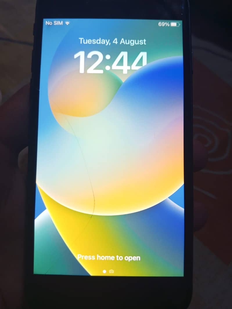 Apple iPhone 8 1