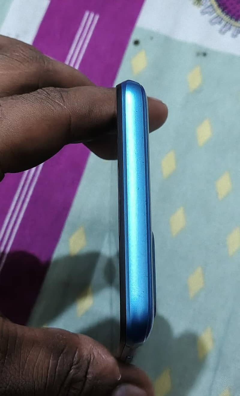 Realme C12 2
