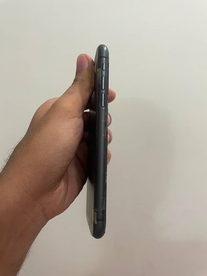 Apple iPhone 11 2