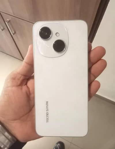 Tecno Spark go1 4+4/128gb with complete box