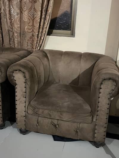 5 seater sofa set available
