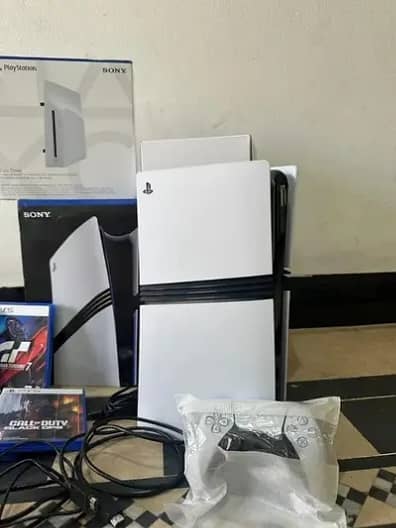 PS5 Pro 2tb With Disc Drive & 2 Controlars With Complete Box