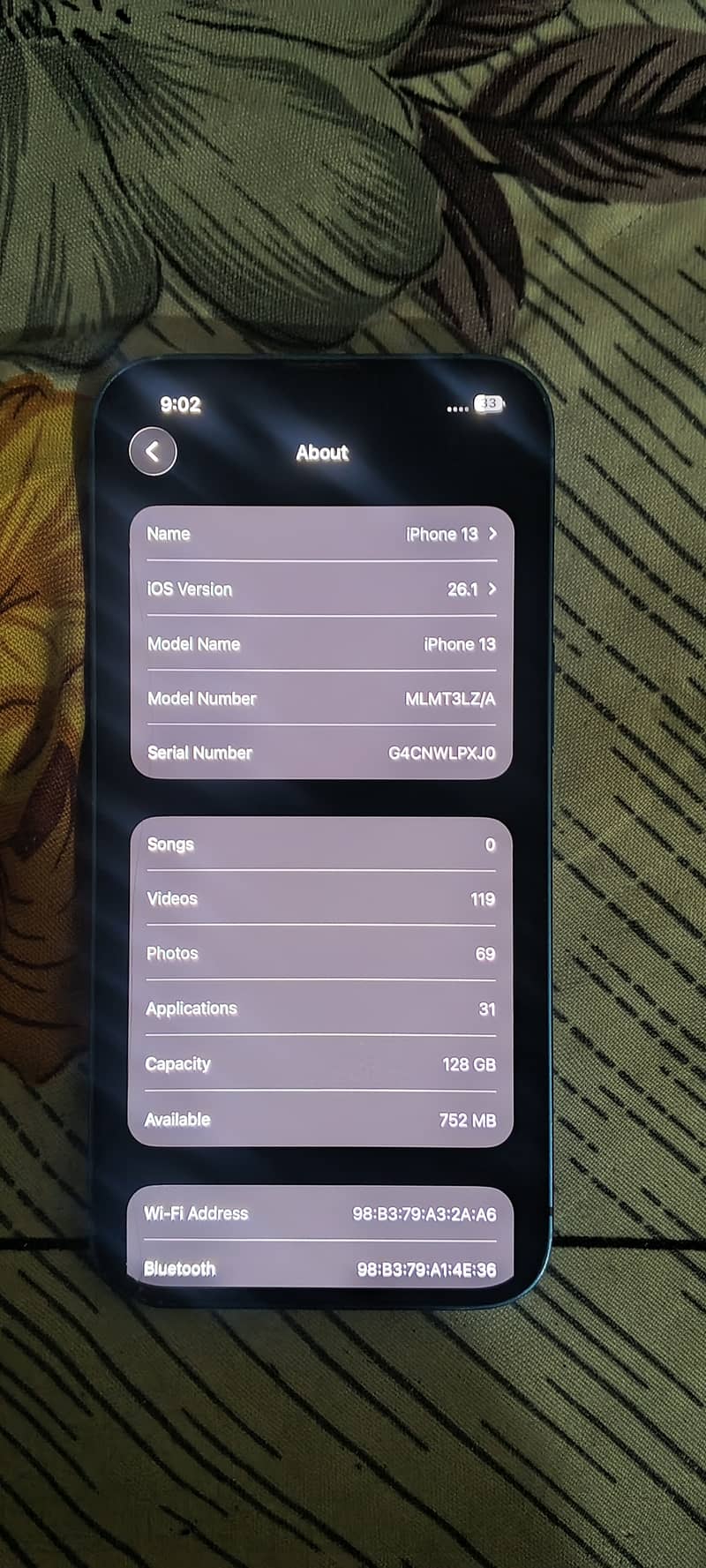 Apple iPhone 13 2