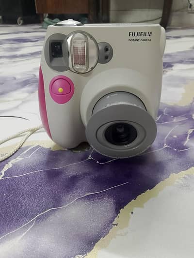Fujifilm Instax Mini 7S Instant Camera – Good Condition
