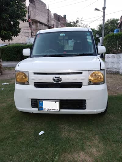 Daihatsu Move Conte 660cc (2015/2018) | Pearl White | Family Car