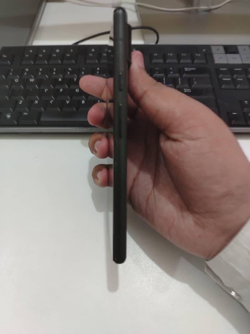 Google Pixel 6 4