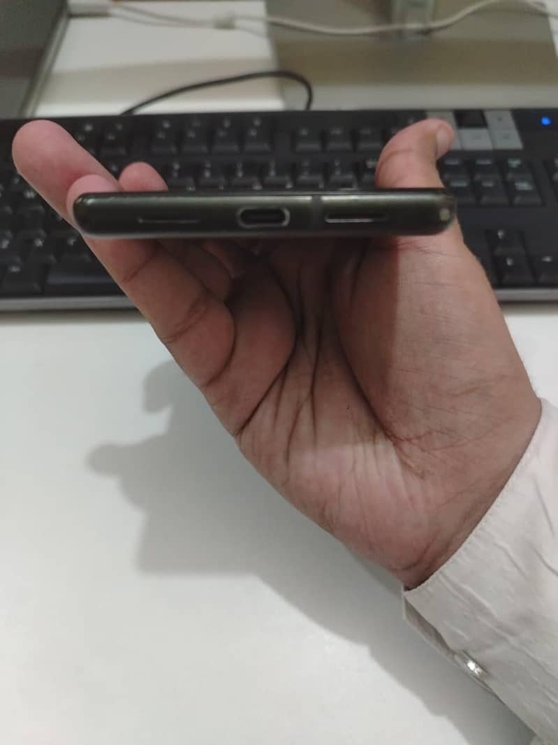 Google Pixel 6 5