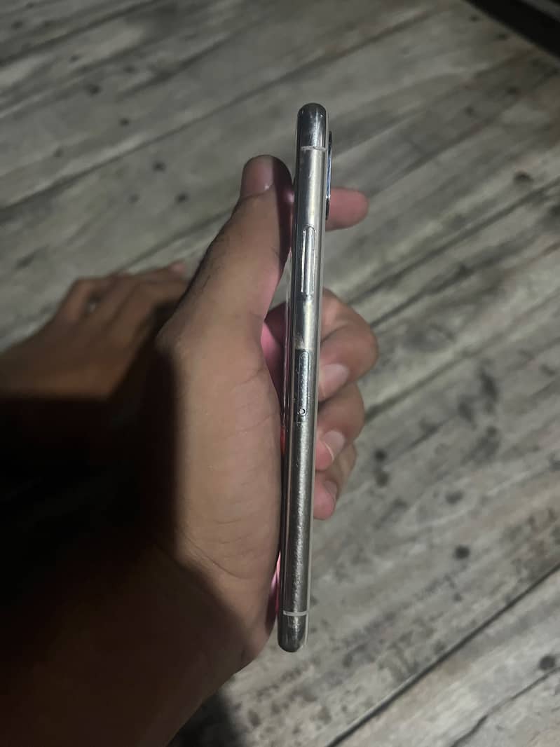 Apple iPhone X 1