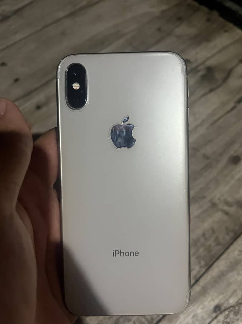 Apple iPhone X 4
