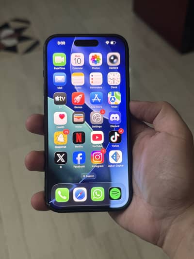 iPhone 15 128GB