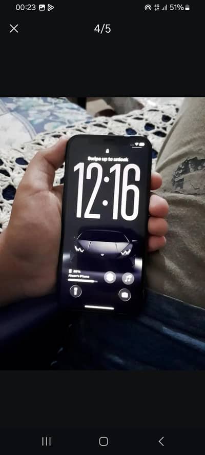 Apple iPhone 12