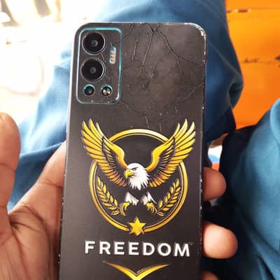 Infinix Hot 12