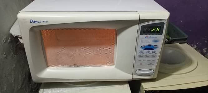 good condition microwave oven