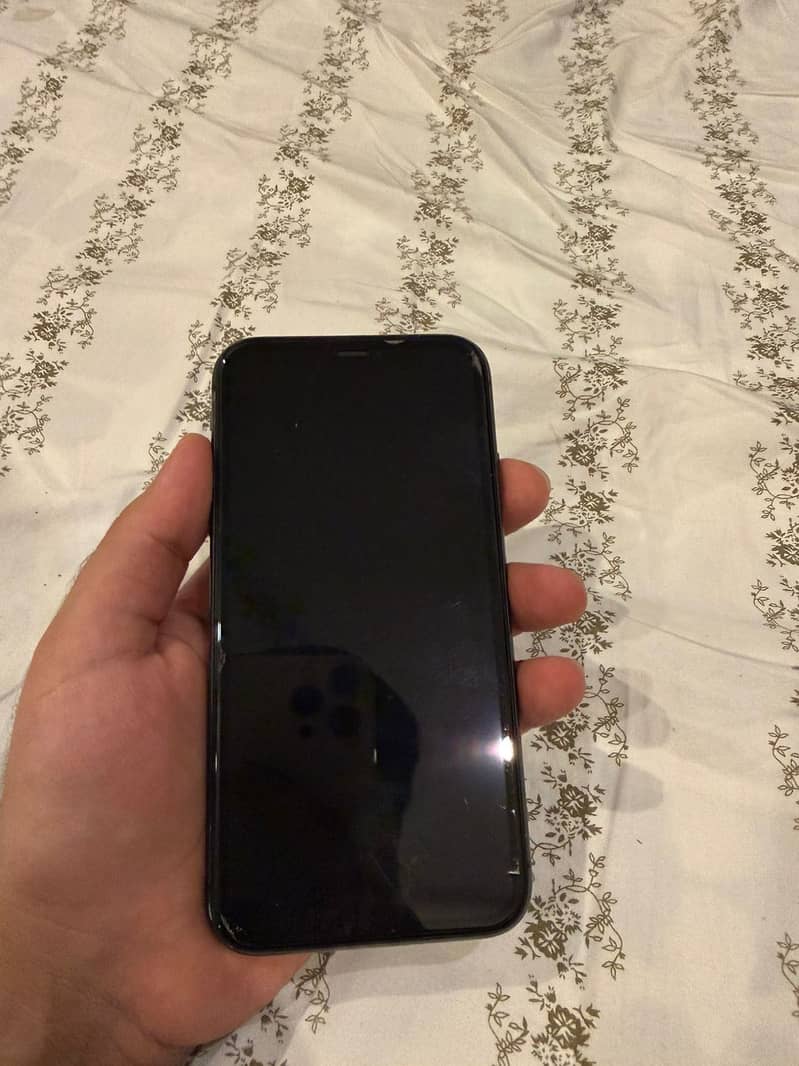 Apple iPhone 11 7