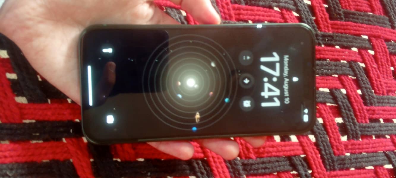 Apple iPhone 13 1