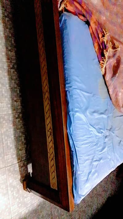 single bed molty form