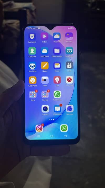 Vivo Y17