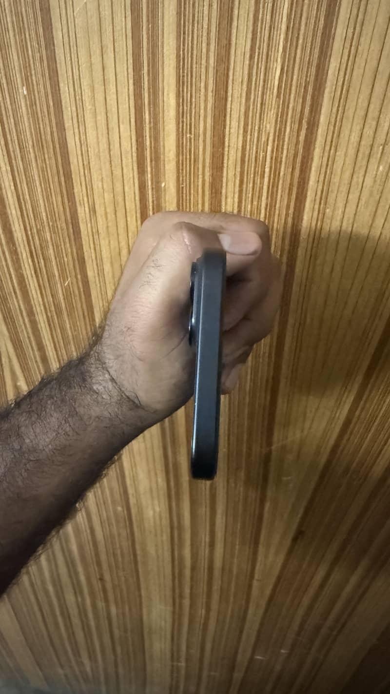 Apple iPhone 15 plus 1