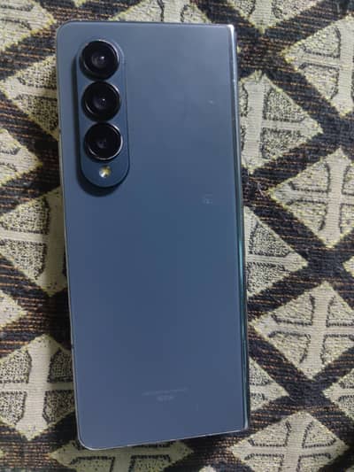 Samsung Z fold 4