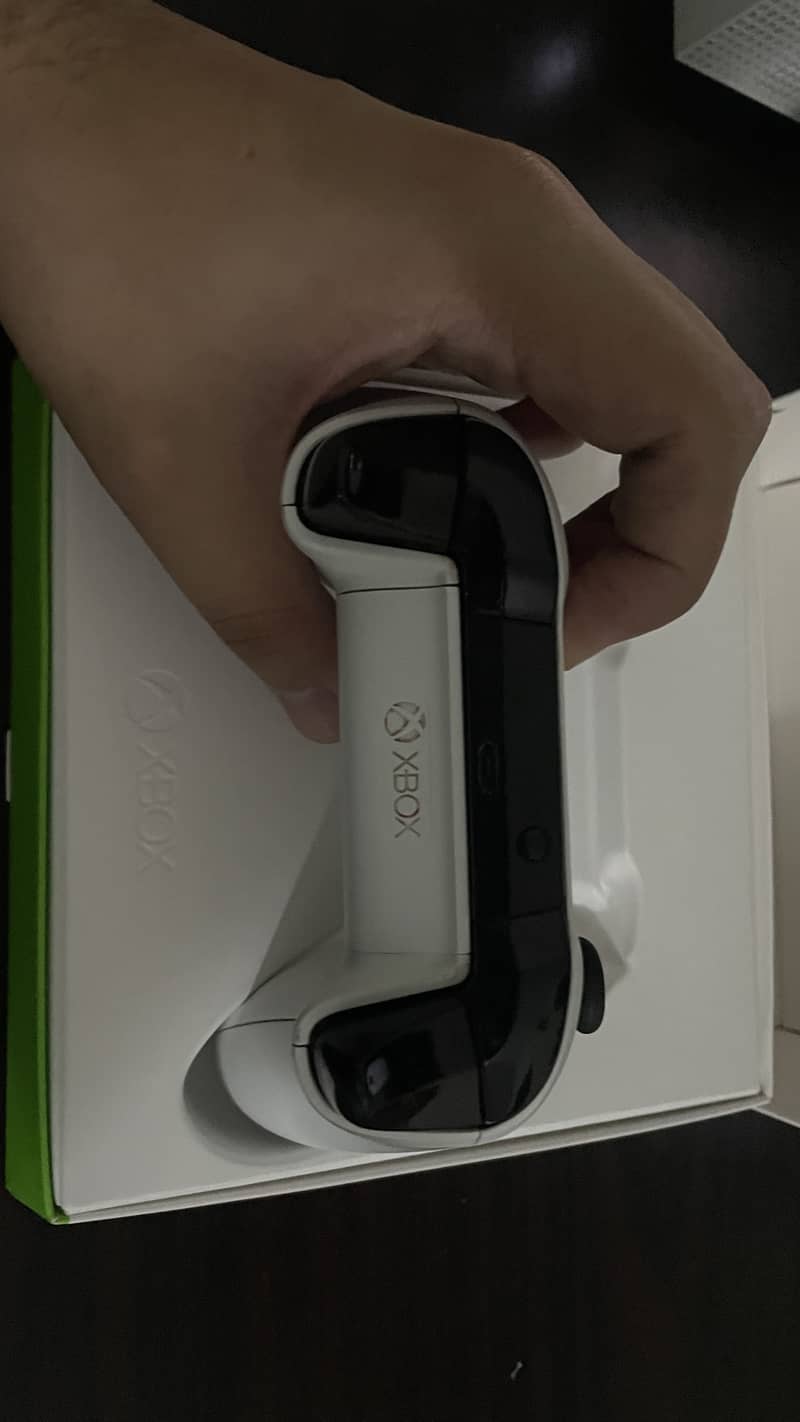 Xbox One Controller 4