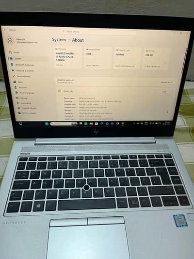 Hp elitebook core i5 8th generation 8/256