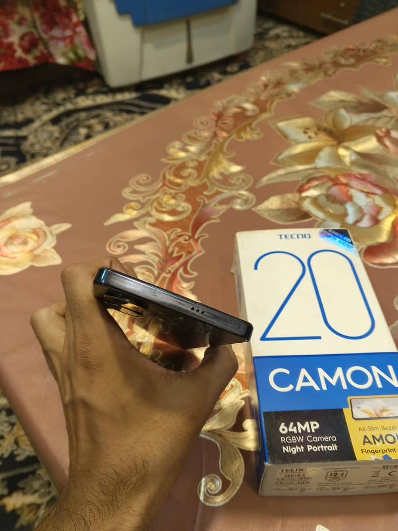 Tecno CAMON 20 1