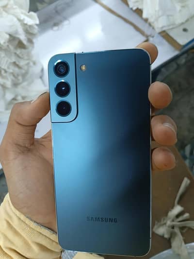 Samsung Mobile S22 Plus