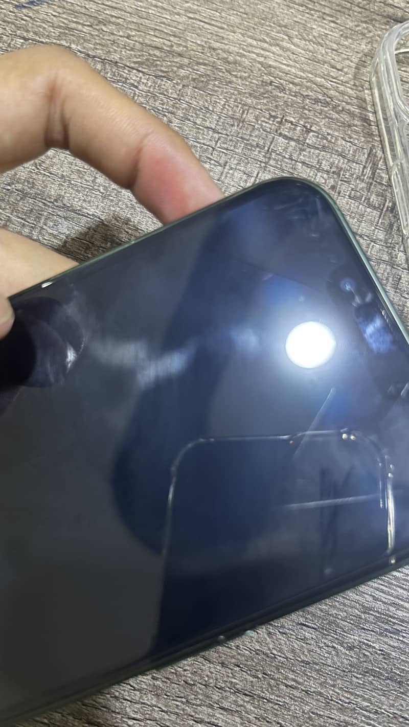 Apple iPhone 13 7
