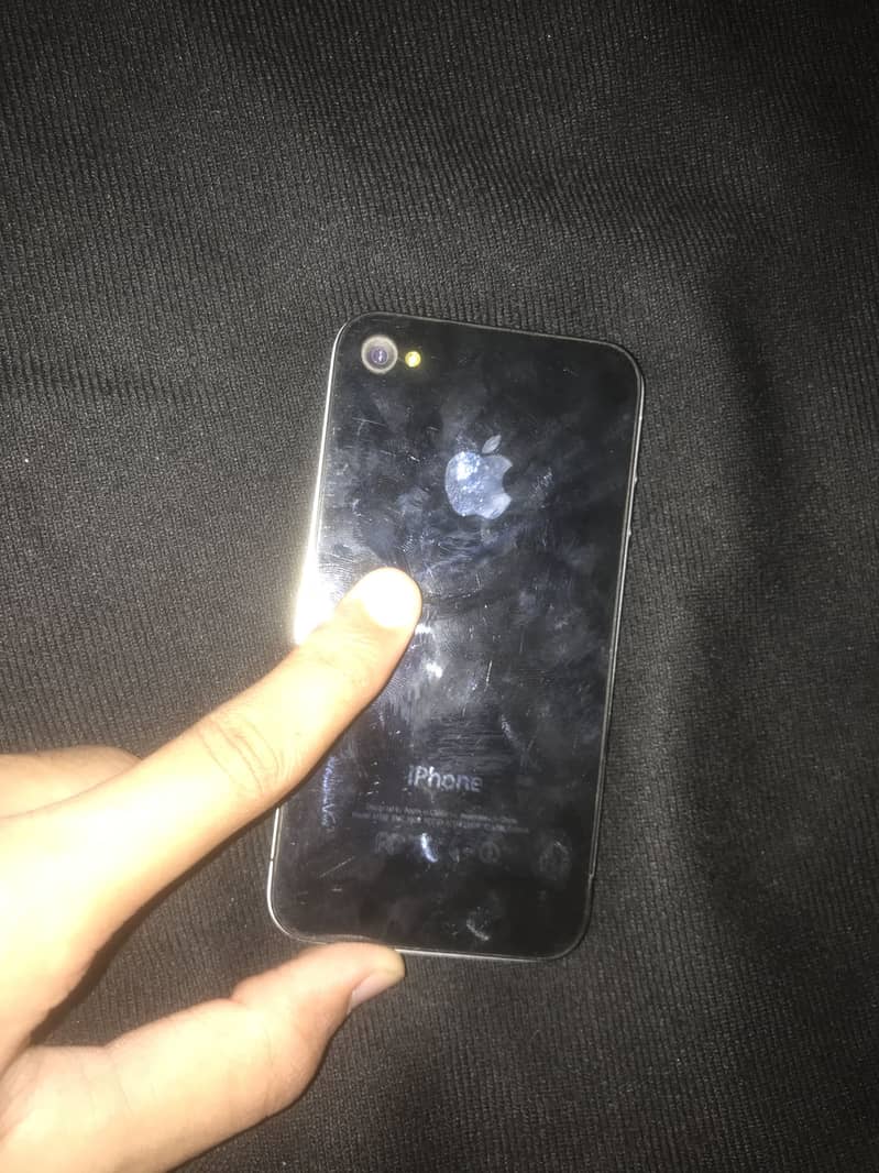 Apple iPhone 4s 0