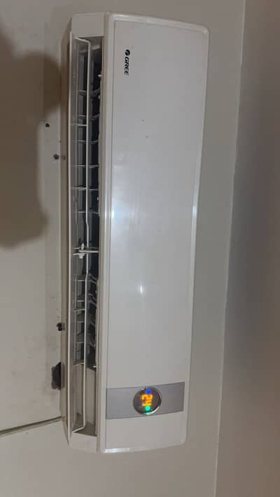 Gree ac   condition like a new