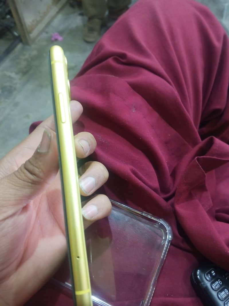 Apple iPhone 11 5