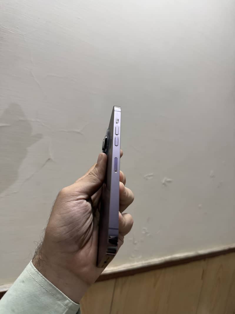 iPhone 14 Pro MAX 2