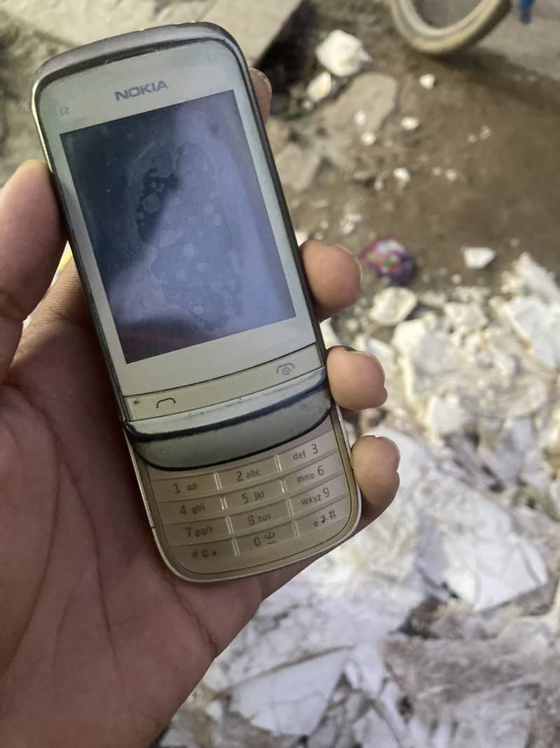 Old nokia phones 8