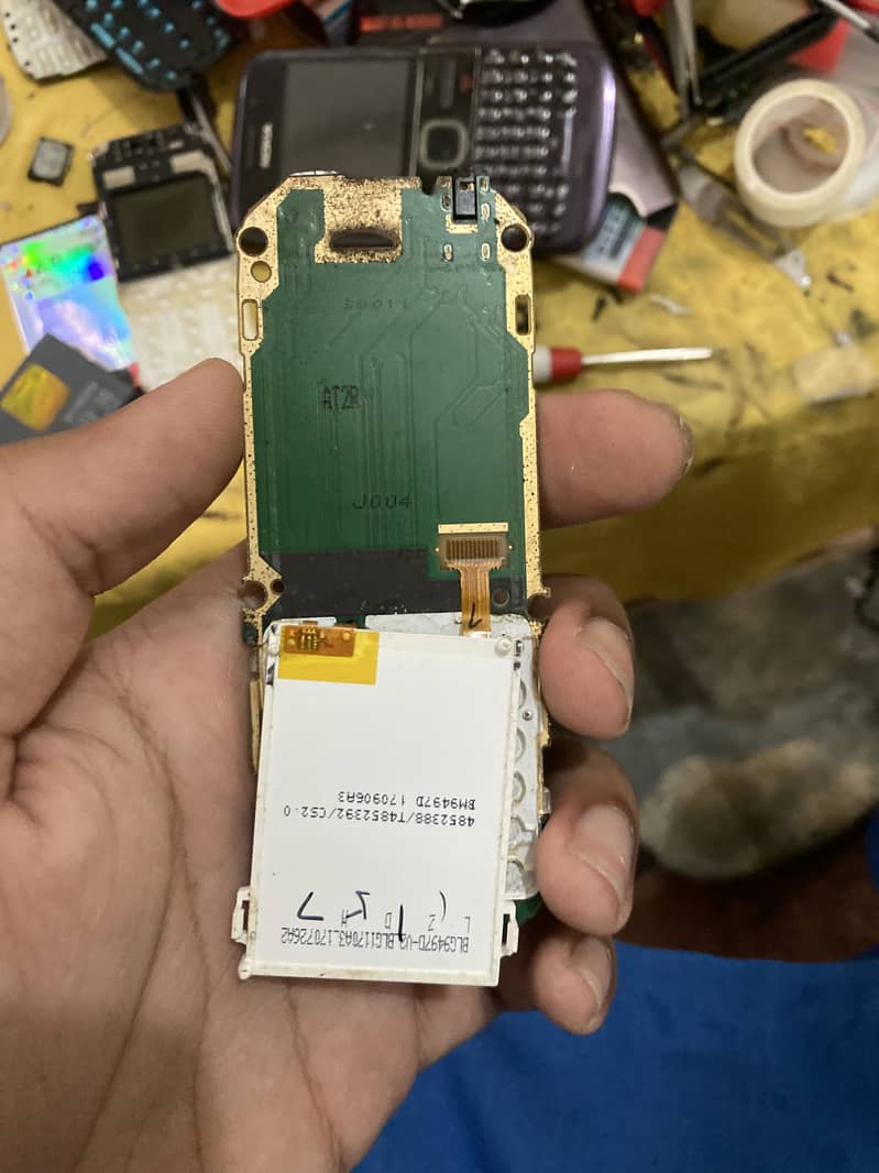 Old nokia phones 16