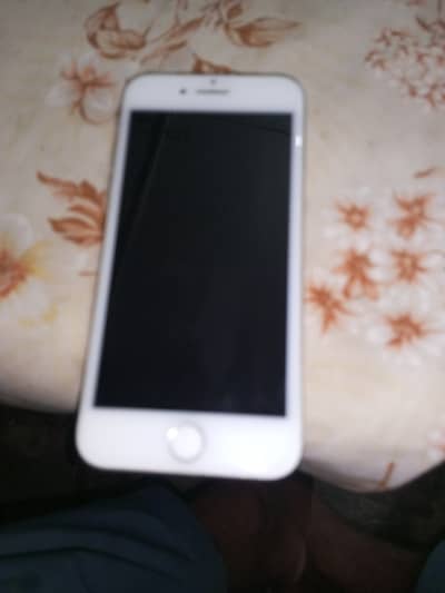 iPhone 8 64GB Non-PTA 77% Battery Clean