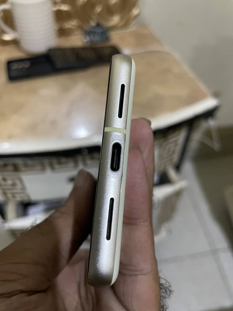 Google Pixel 7 3