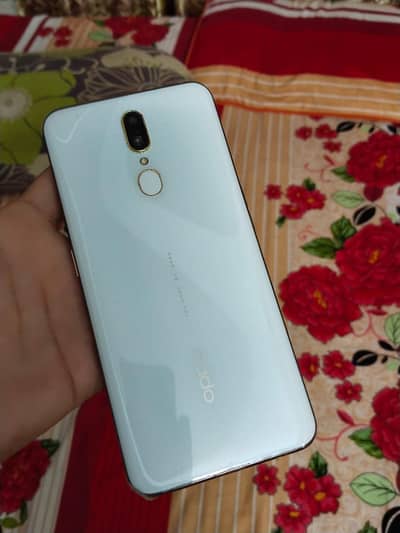 oppo f11 with box 8/256